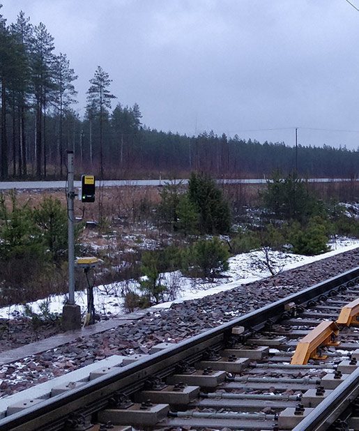 Turck Q300 RFID reader installation on trackside